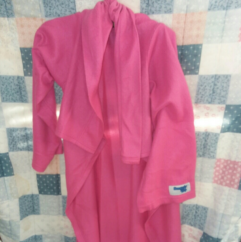 Young girl Snuggie